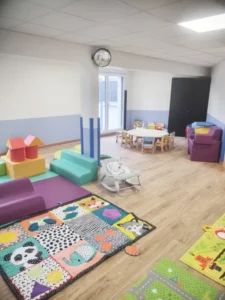 Salle principale de la crèche